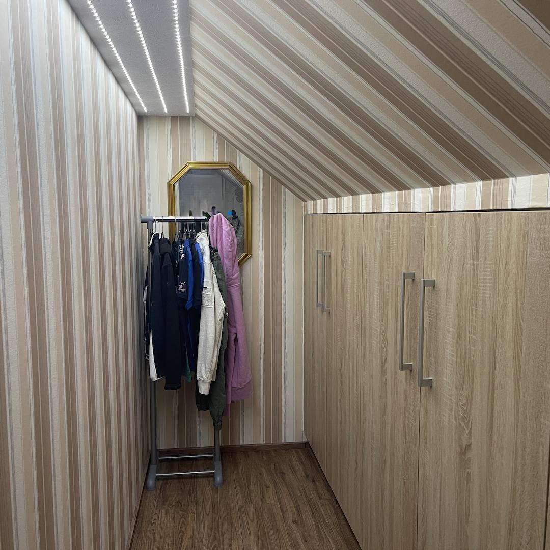 Ankleiderzimmer OG