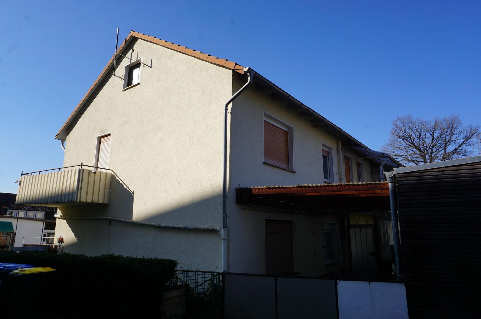 Hausrückseite