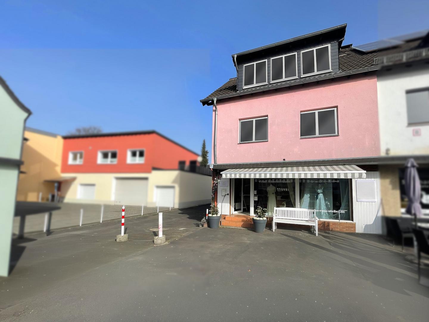 Straßenansicht