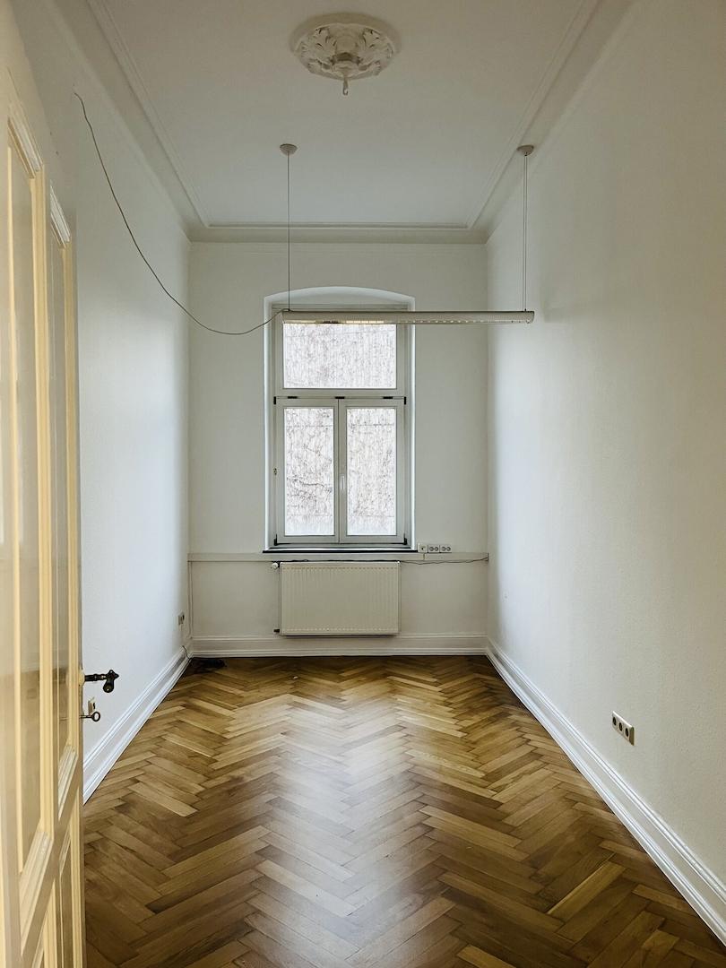  Teilansicht Bürofl