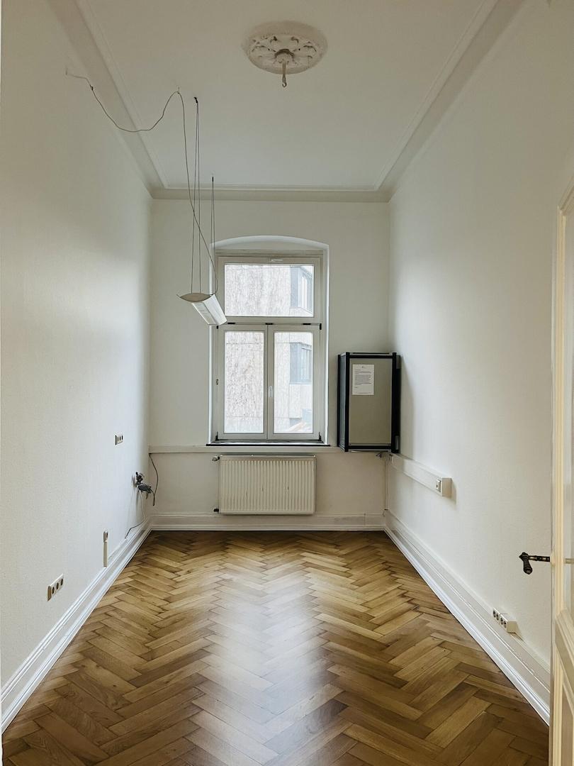 Teilansicht Bürofl