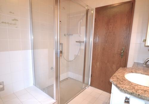 Teilansicht Badezimmer EG