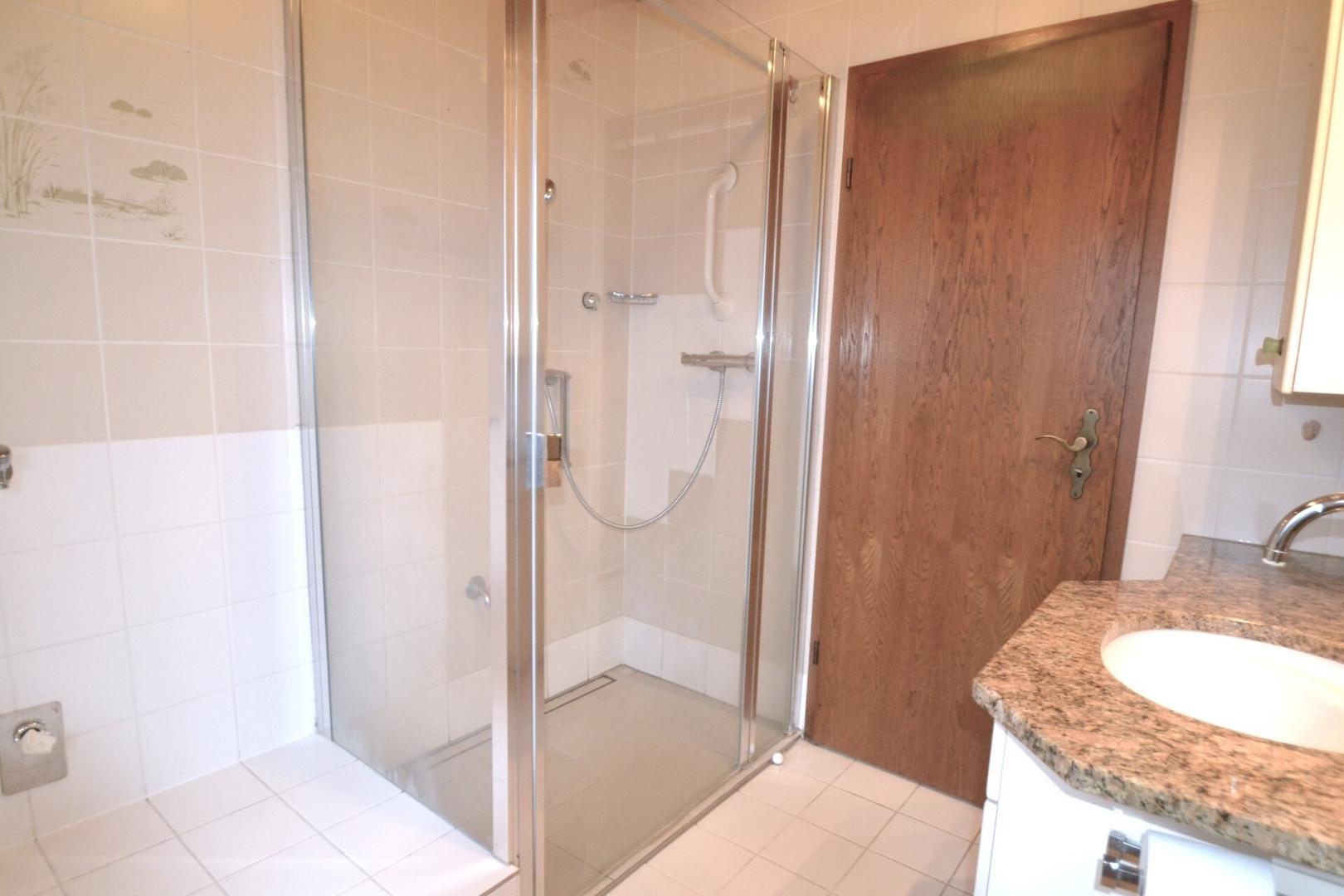 Teilansicht Badezimmer EG