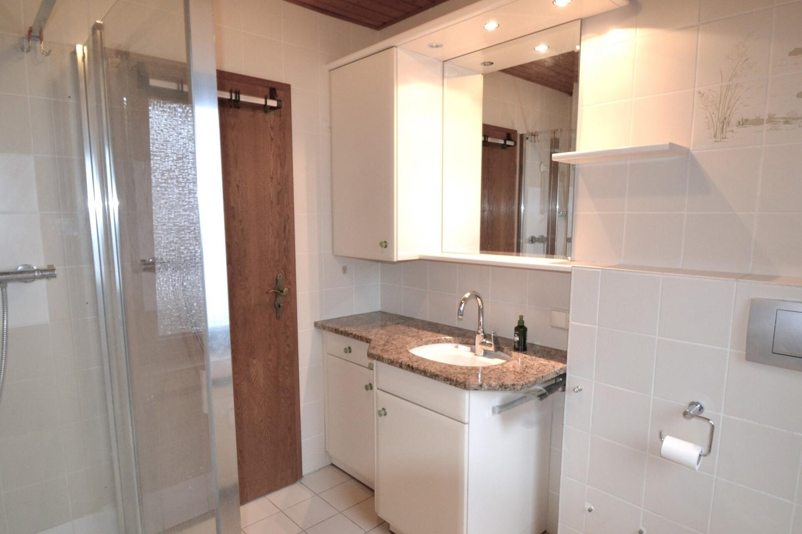 weitere Teilansicht Badezimmer EG