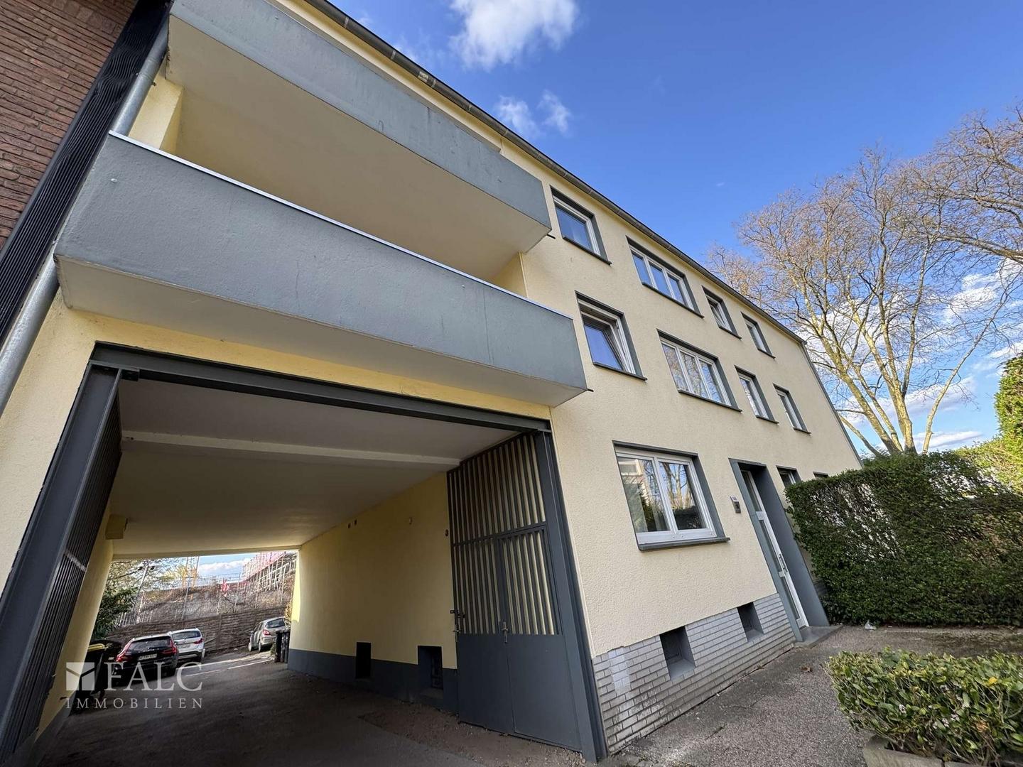 Straßenansicht