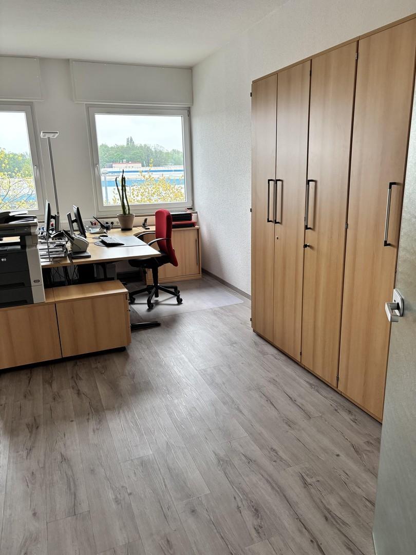 Büroeinheit1