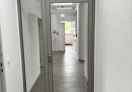 Eingangstür/Bürotage