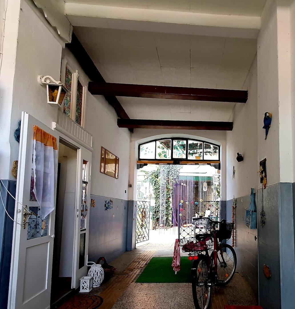Durchfahrt zur Garage