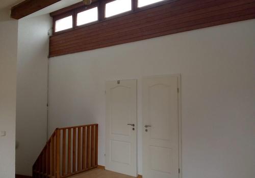 Dg mit 4,6m hoher Decke