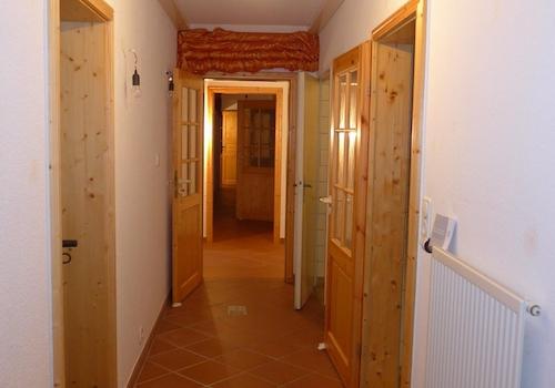 Flur Souterrain Einlieger