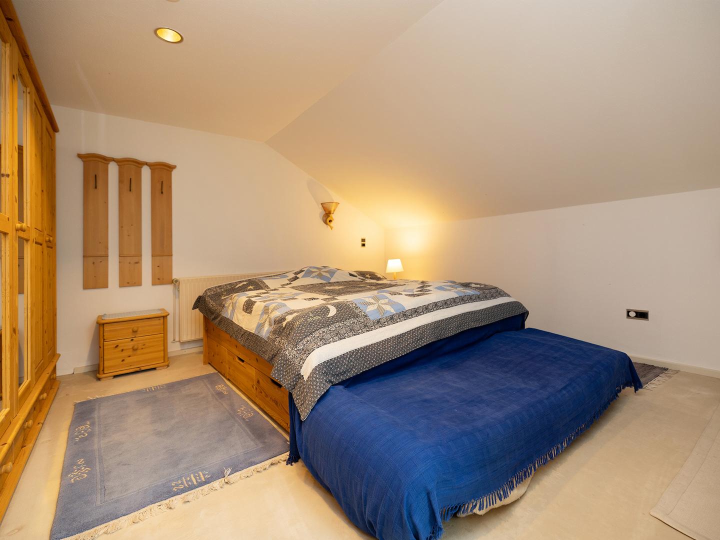 EG Schlafzimmer