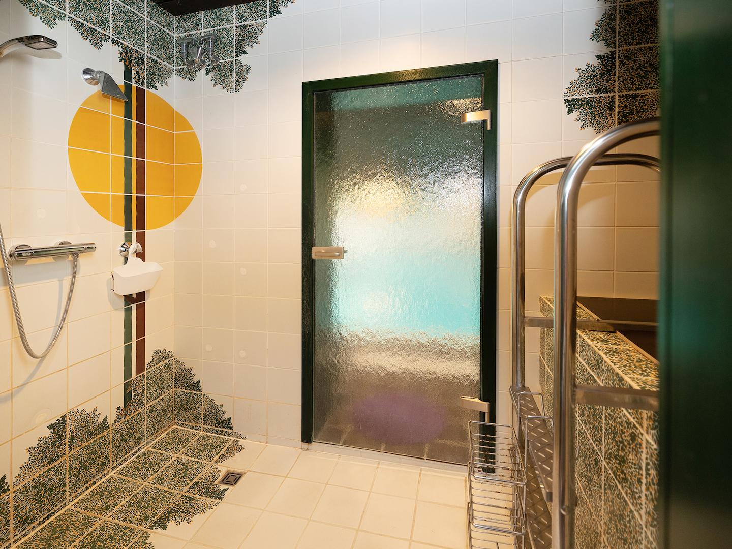 EG Dusche / Tauchbecken