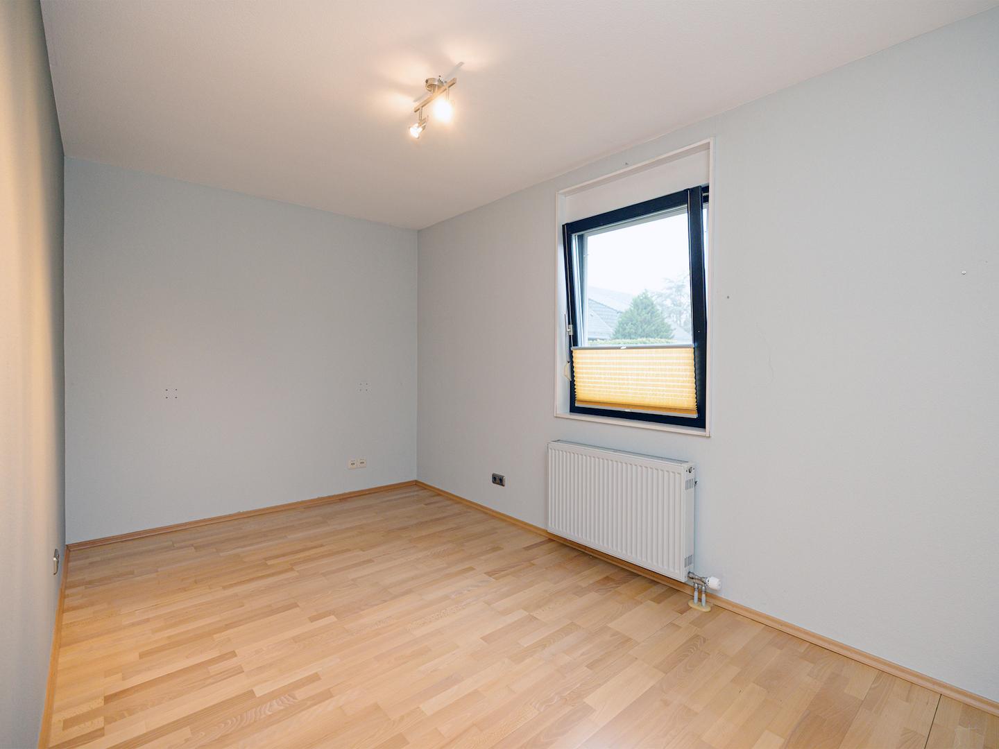 Kinderzimmer / Ankleidezimmer