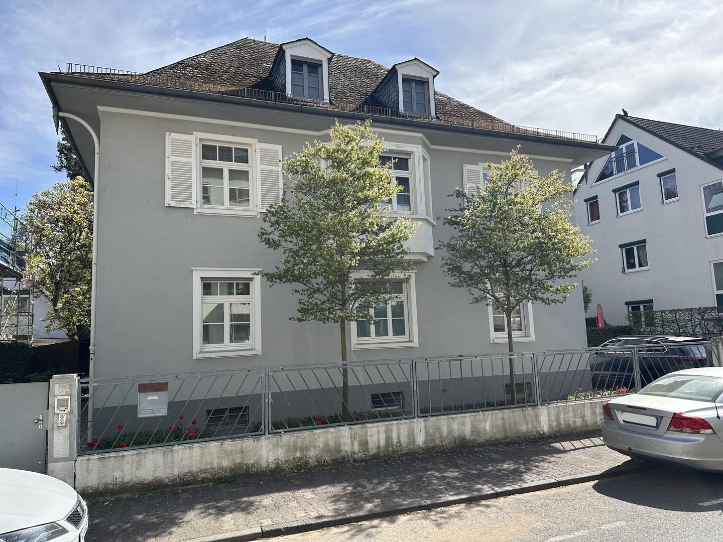 Straßenansicht