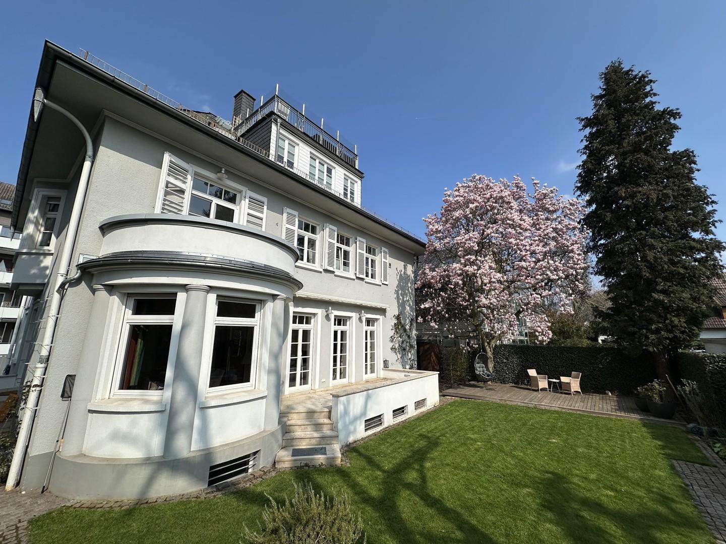 Rückansicht mit Garten