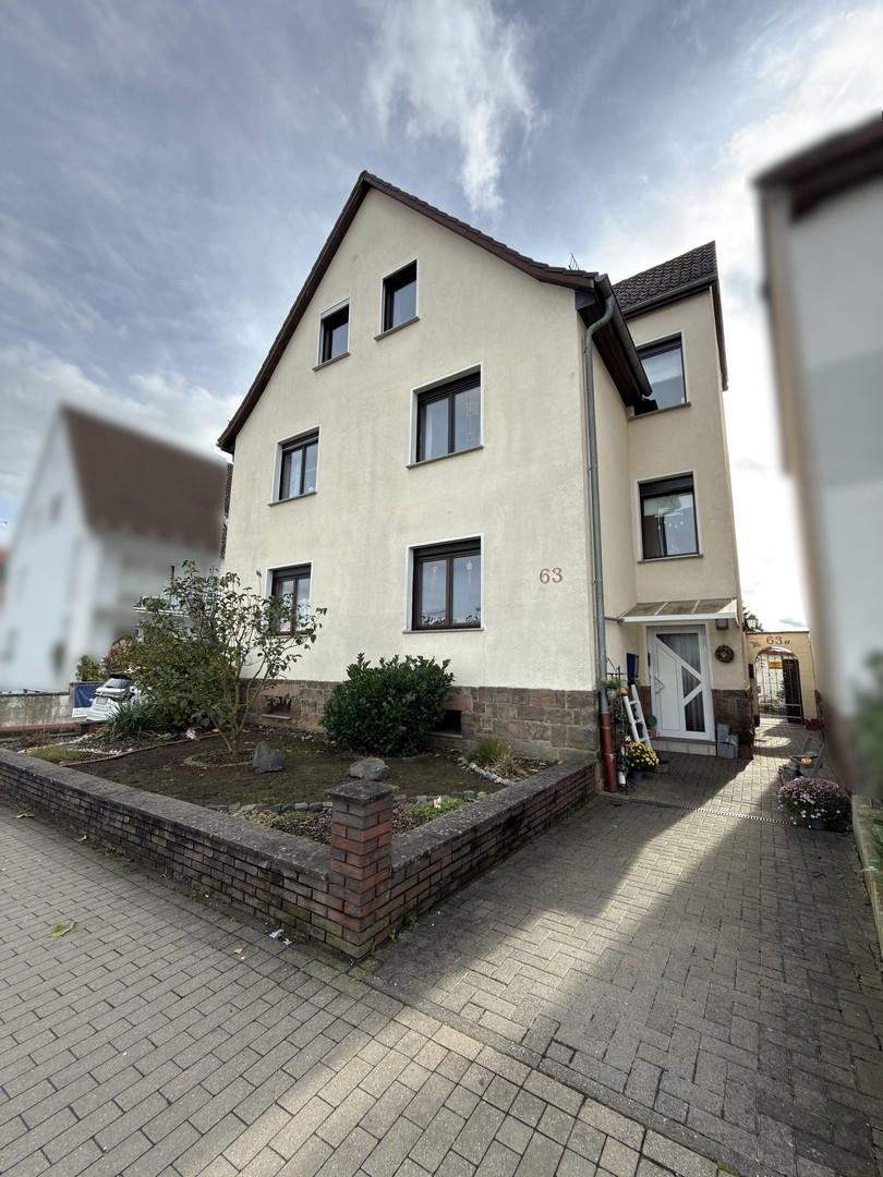 Straßenansicht