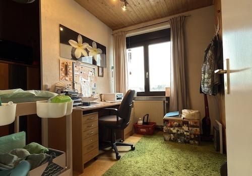 Büro/Schlafzimmer/Hobbyraum