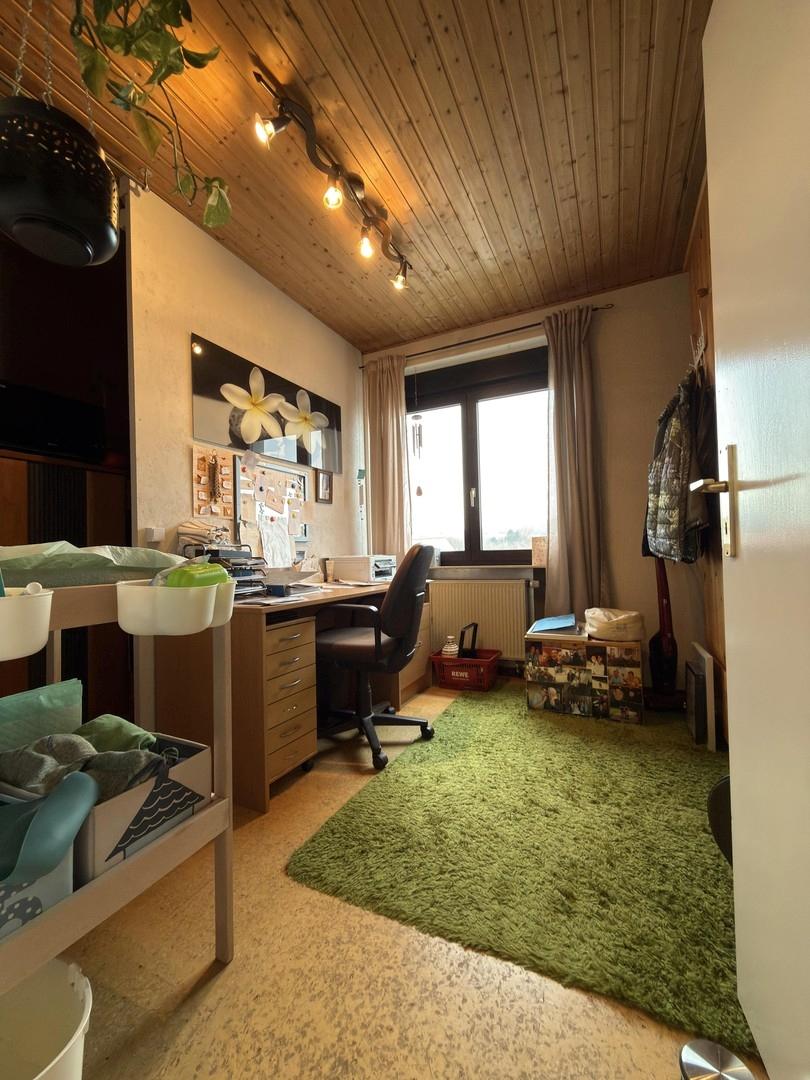Büro/Schlafzimmer/Hobbyraum