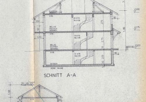 Schnitt durch Haus u Garage