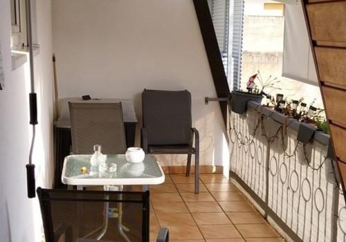 Süd-Balkon mit Markise