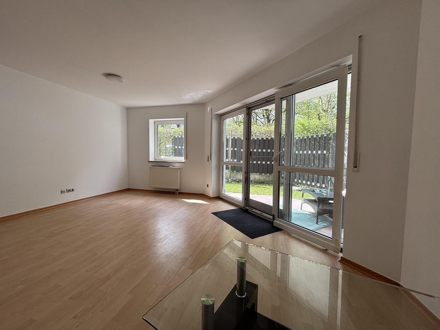 Zugang Außenbereich/Terrasse