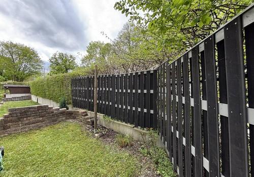 Außenanlage/Sichtschutz Straße