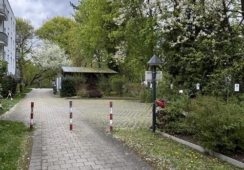 Innenhof mit Fahrradhäuschen