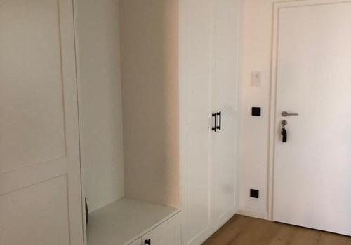 Flur mit Einbauschrank