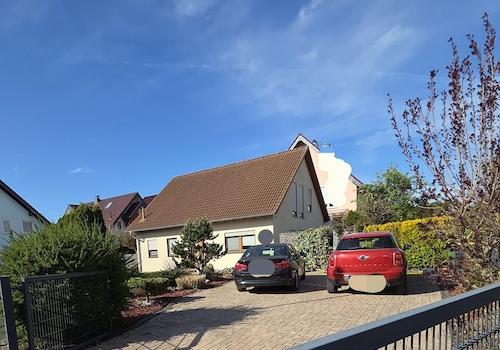 Parkplätze im Grundstück