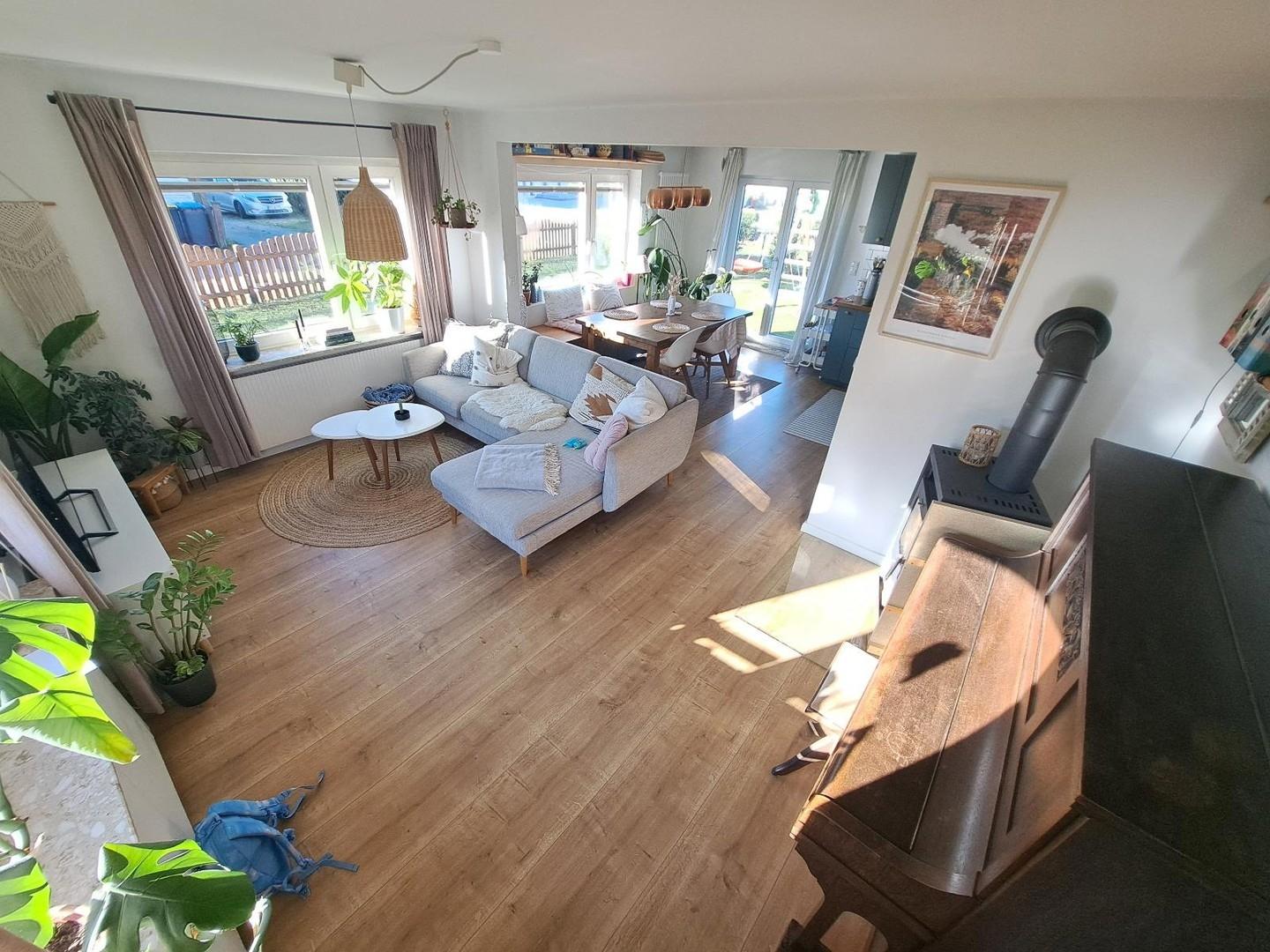 Lichtdurchfluteter Wohnbereich