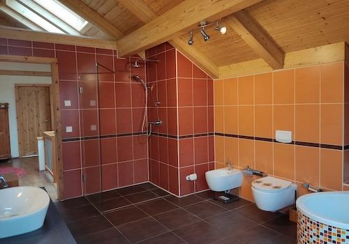 Bad im Obergeschoß