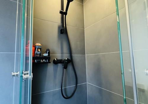 Dusche DG