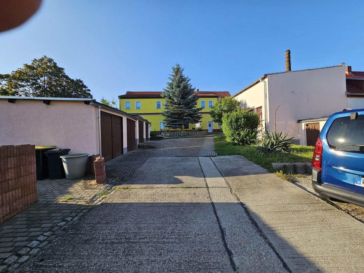 gesamter Hofbereich