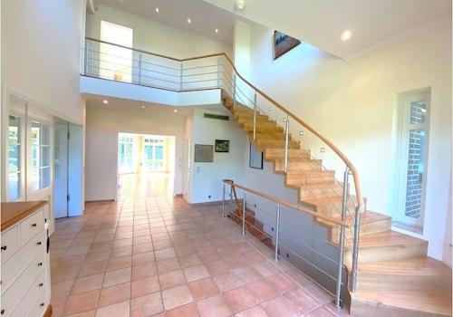 Eingangsbereich mit viel Licht