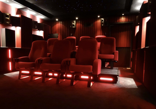 Privatkino mit 10 Plätzen