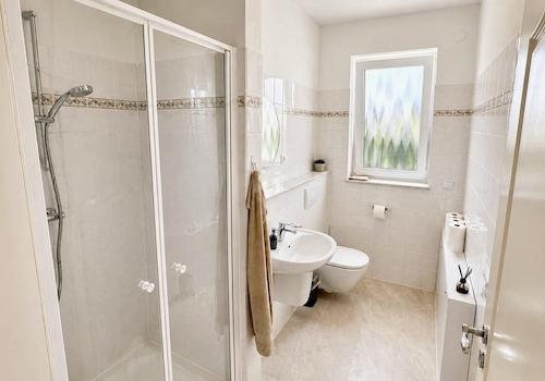 Gäste WC mit Dusche