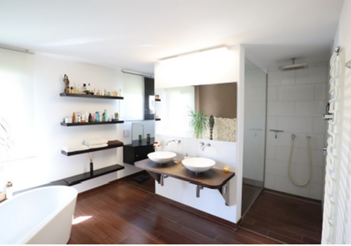 Badezimmer EG