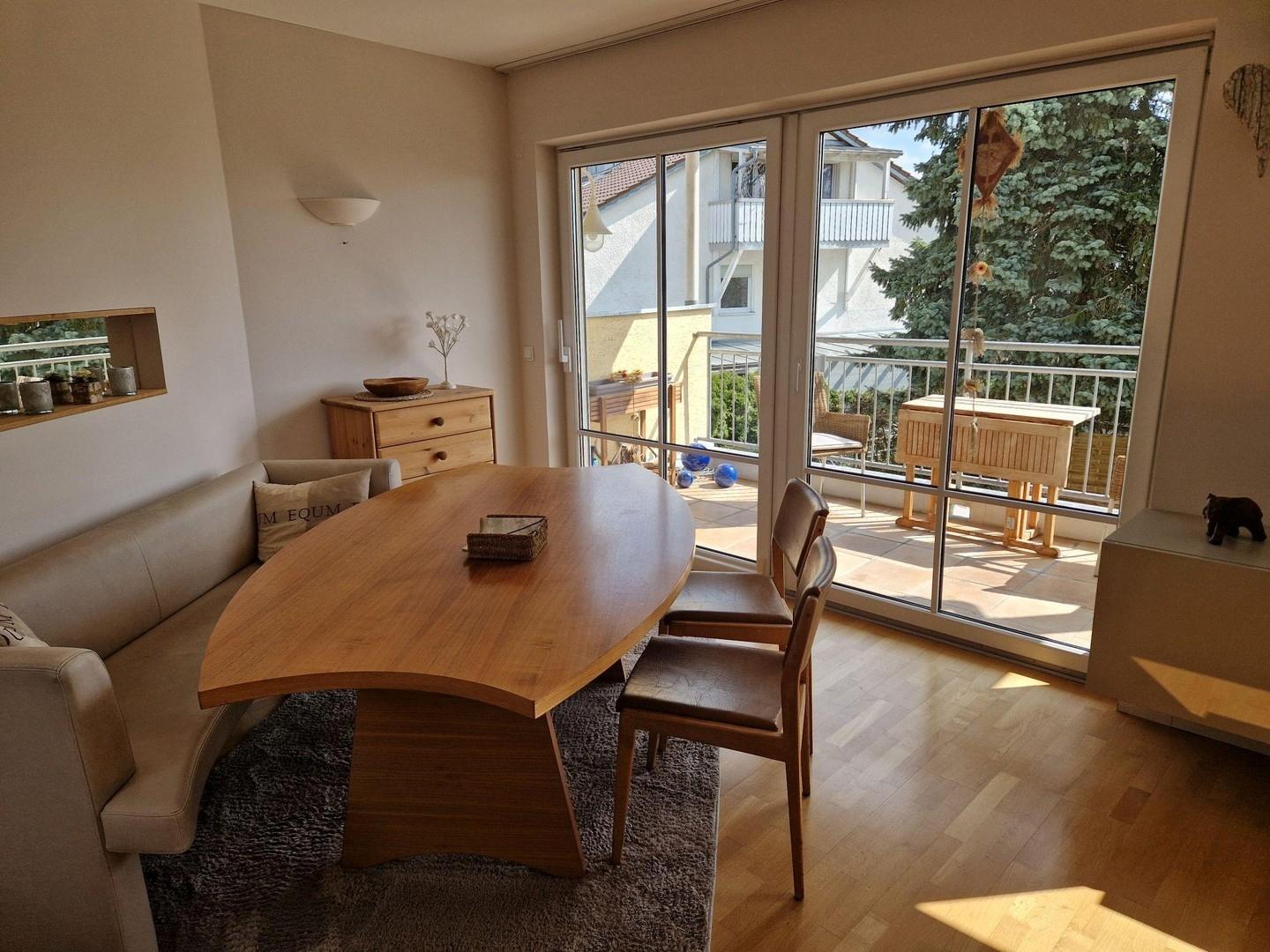 DG Esszimmer mit Süd-Balkon