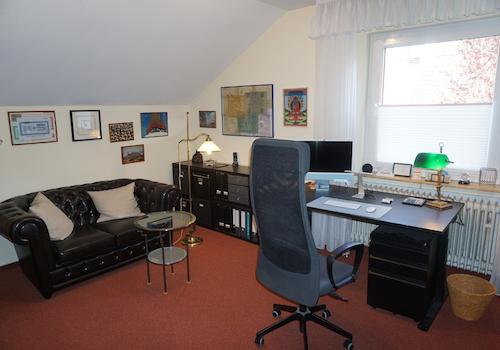 Arbeitszimmer /Kinderzimmer DG