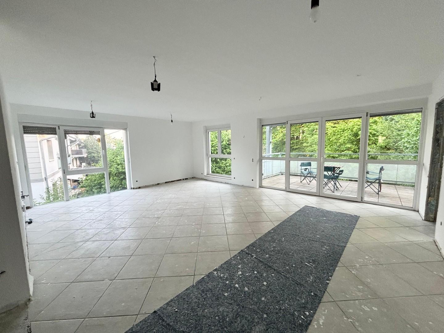 Geräumiger Wohn-Essbereich