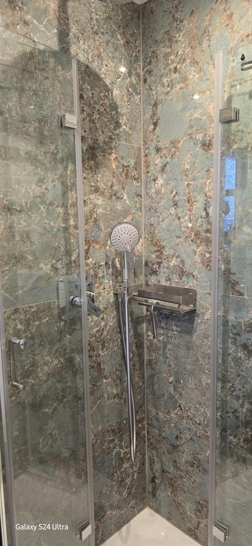 Gästebad mit Dusche