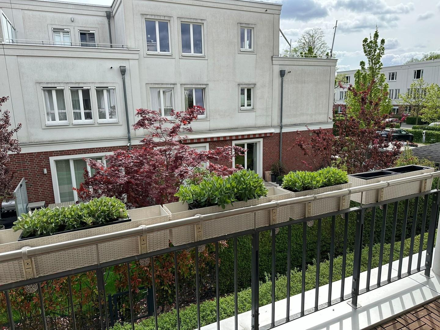Balkon 2 aus der Küche