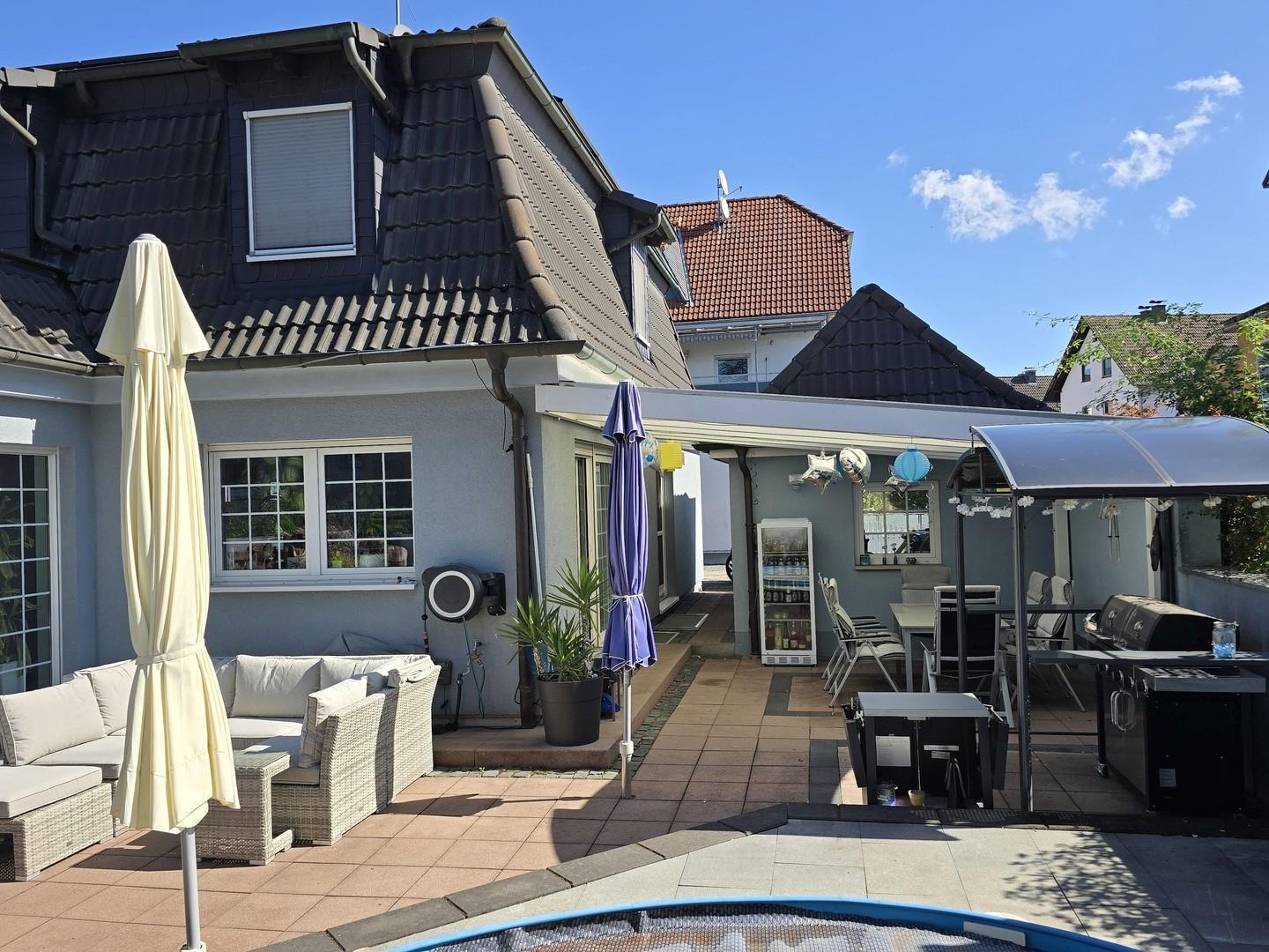 überdachte Terrasse