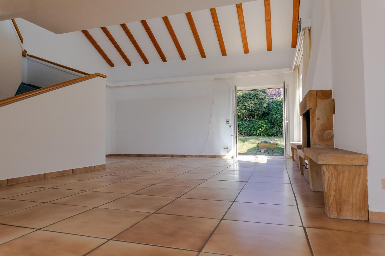 Wohnzimmer mit Kamin