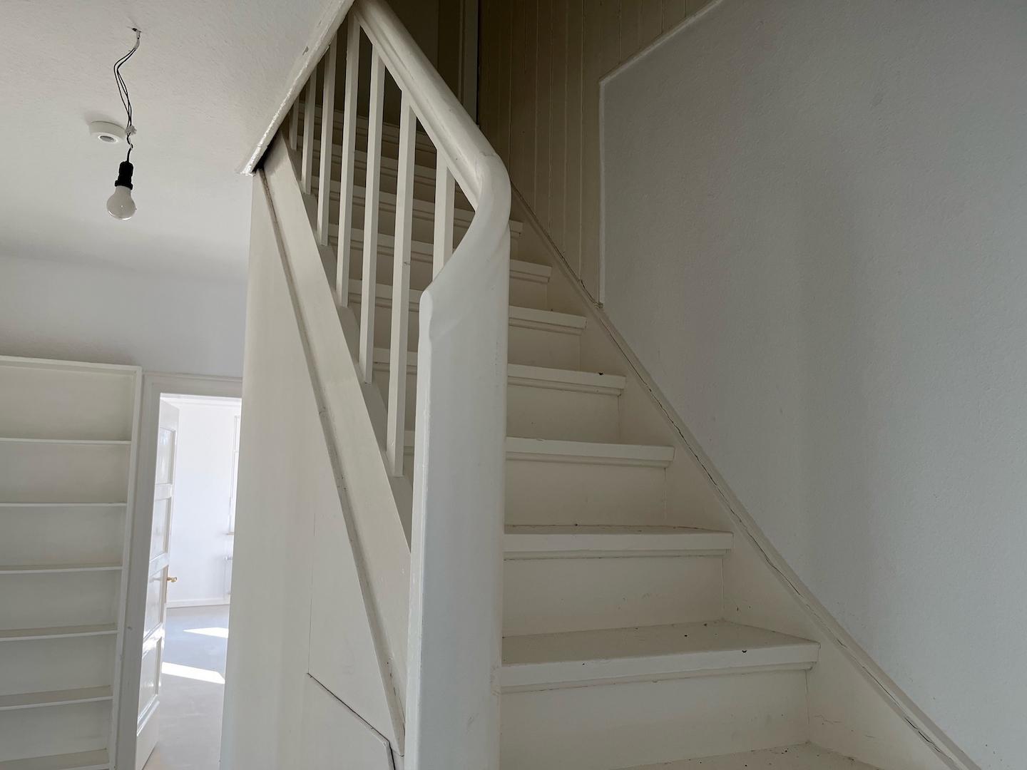 Treppe zum Dachgeschoss