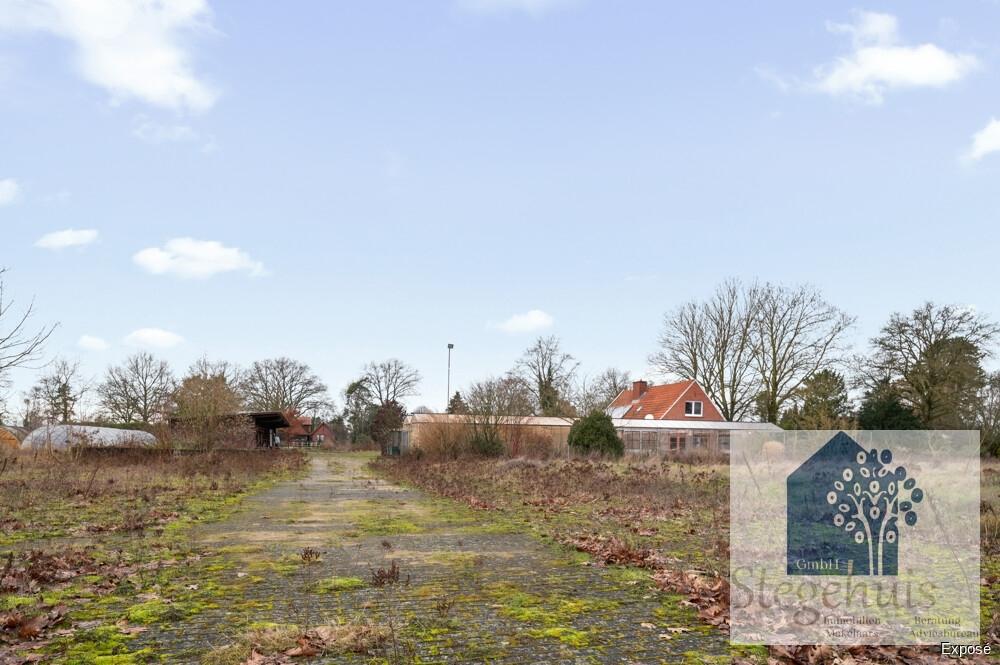 Grundstück