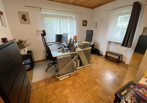 Schlafzimmer od. Büro UG