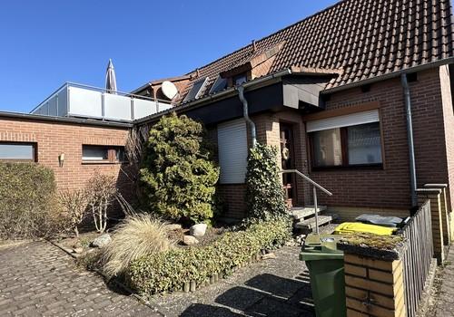 Vorderseite des Hauses