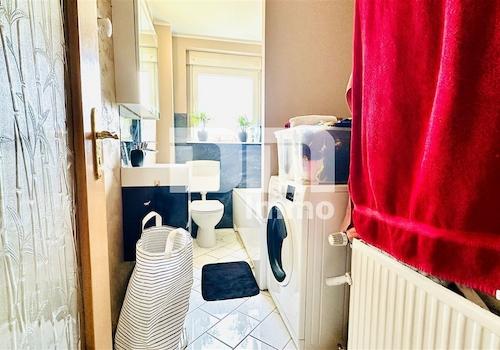 Badezimmer - Badewanne / Waschmaschinenanschluss
