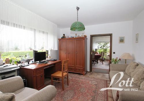 Essen zwischen Küche und Wohnzimmer (EG)